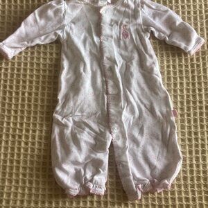 Kissy Kissy Sophie Giraffe Convertible Sleeper